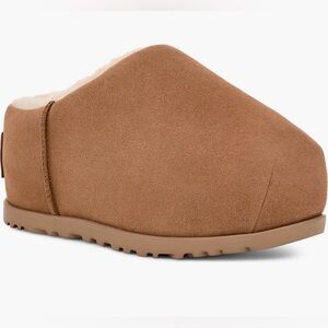 UGG®
Pumped Slide
Slipper (Women)
